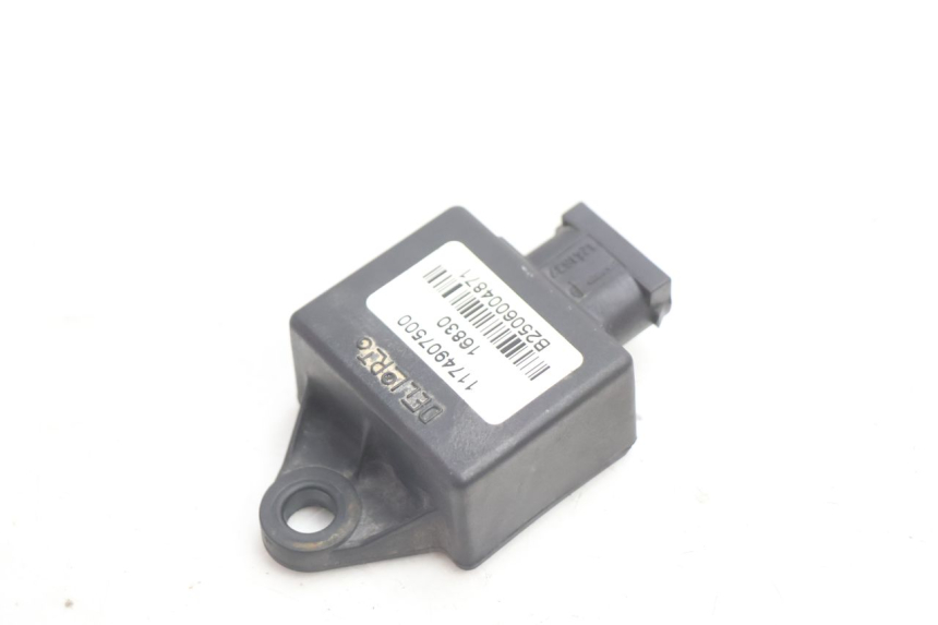 photo de RELÉ ELÉCTRICO PEUGEOT VIVACITY 50 (2004 - 2009) - Zoom estado de uso