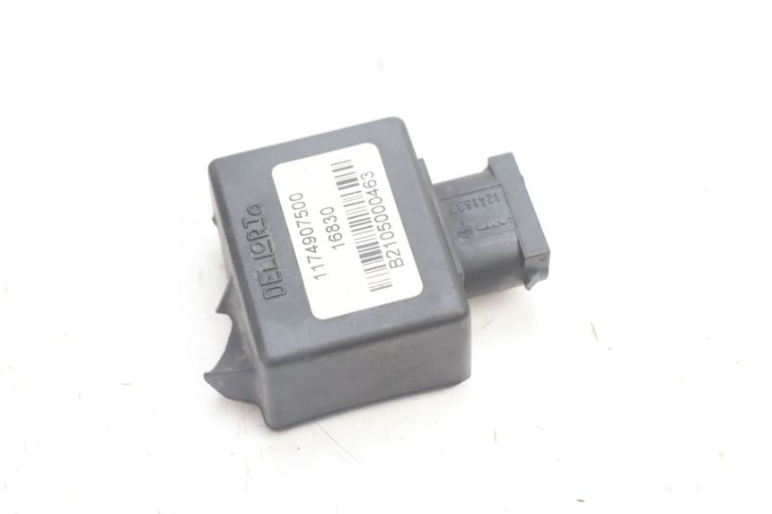 photo de RELÉ ELÉCTRICO PEUGEOT VIVACITY 50 (2004 - 2009) - Zoom estado de uso