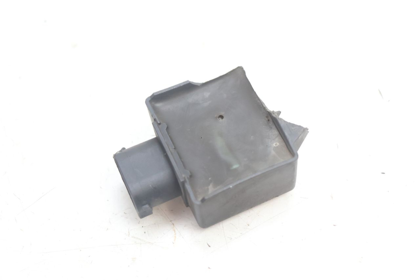 photo de RELÉ ELÉCTRICO PEUGEOT VIVACITY 50 (2004 - 2009) - Primer plano técnico