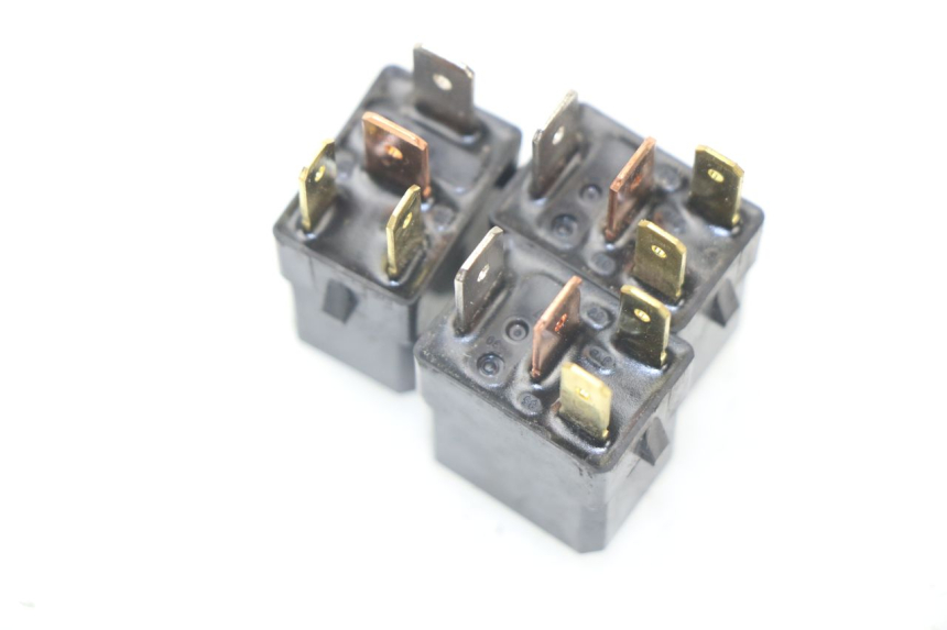 photo de RELE YAMAHA XMAX X-MAX ABS 125 (2014 - 2016) - Detalle de la pieza