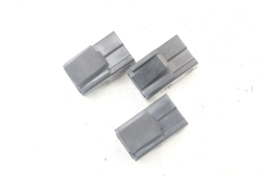 photo de RELÉ ELÉCTRICO YAMAHA XMAX X-MAX ABS 125 (2017 - 2020) - Zoom estado de uso