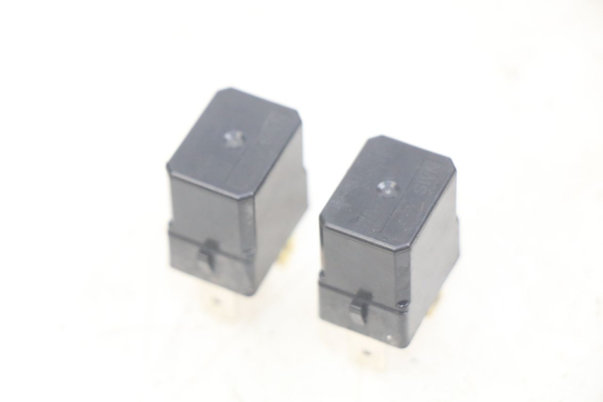 photo de RELÉ ELÉCTRICO YAMAHA X-MAX XMAX 125 (2010 - 2013) - Detalle de la pieza