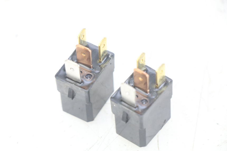 photo de RELÉ ELÉCTRICO YAMAHA X-MAX XMAX 125 (2010 - 2013) - Zoom estado de uso