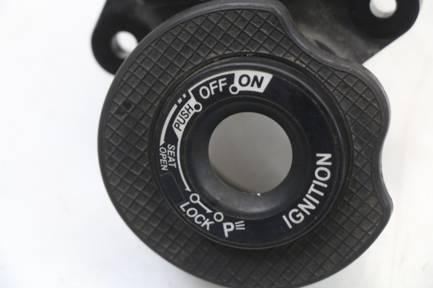 photo de RELÉ ELÉCTRICO YAMAHA X-MAX XMAX 125 (2010 - 2013) - Otra perspectiva