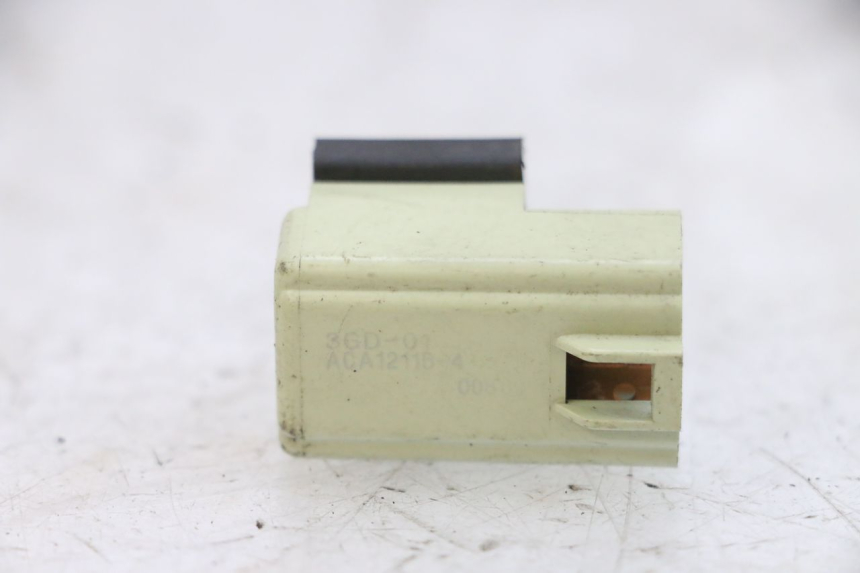 photo de RELÉ ELÉCTRICO YAMAHA X-MAX XMAX 125 (2010 - 2013) - Detalle de la pieza