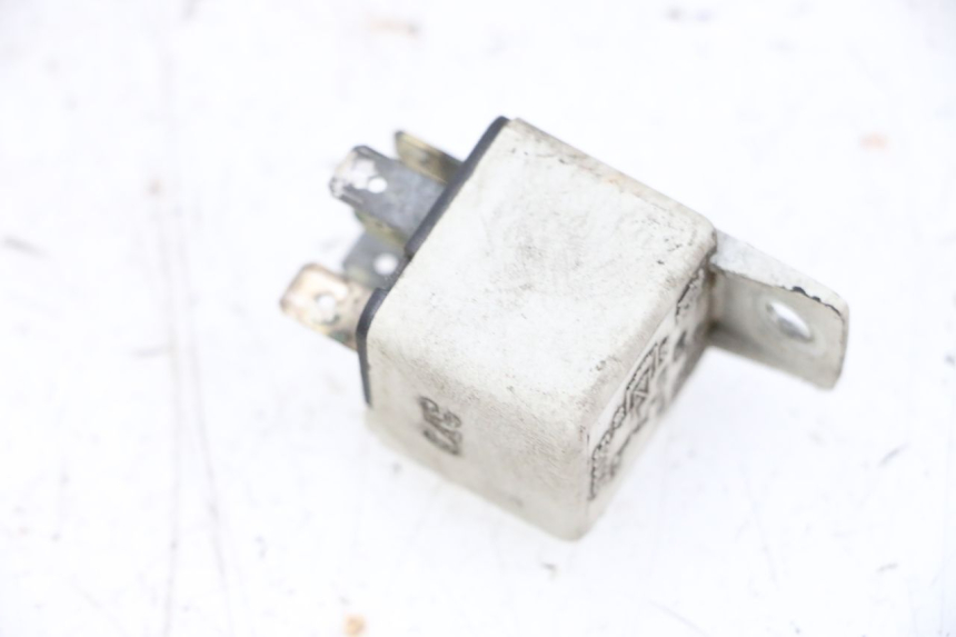 photo de RELÉ ELÉCTRICO PIAGGIO X8 125 (2004 - 2007) - Zoom estado de uso