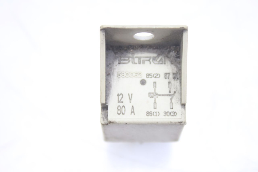 photo de RELÉ ELÉCTRICO PIAGGIO X9 EVOLUTION 500 (2003 - 2005) - Detalle de la pieza