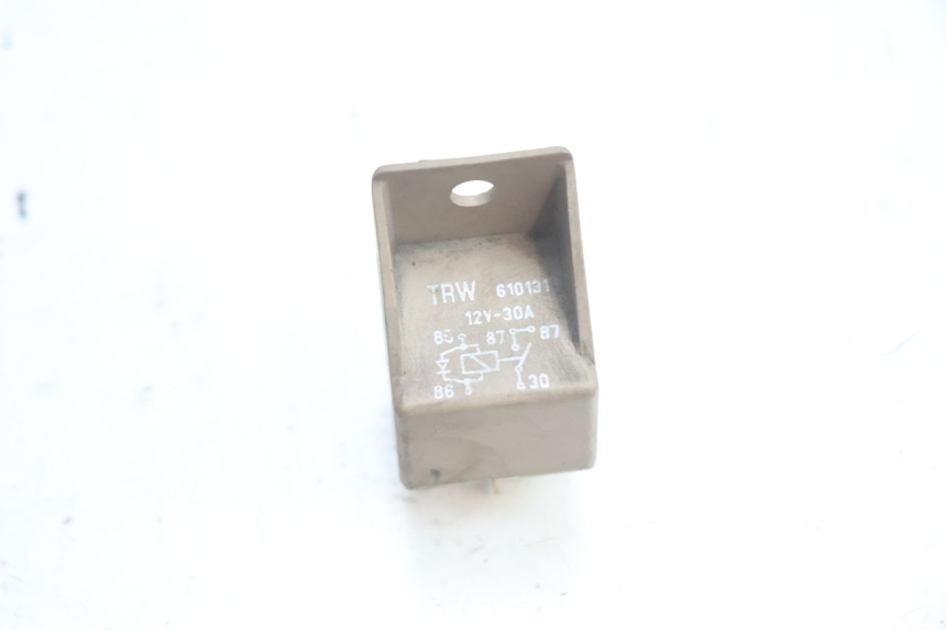 photo de RELÉ ELÉCTRICO PIAGGIO X9 EVOLUTION 125 (2003 - 2007) - Detalle de la pieza