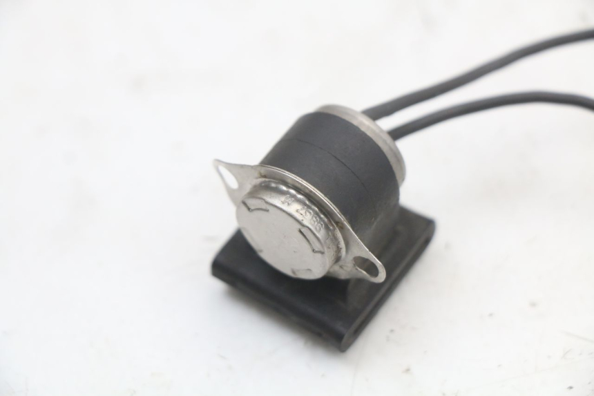 photo de RELE YAMAHA XJS DIVERSION 600 (1997 - 1999) - Detalle de la pieza