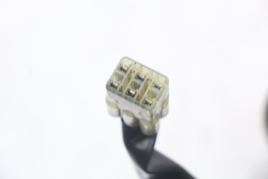 photo de RELE YAMAHA FZ1 FAZER 1000 (2007 - 2009) - Recambio usado revisado