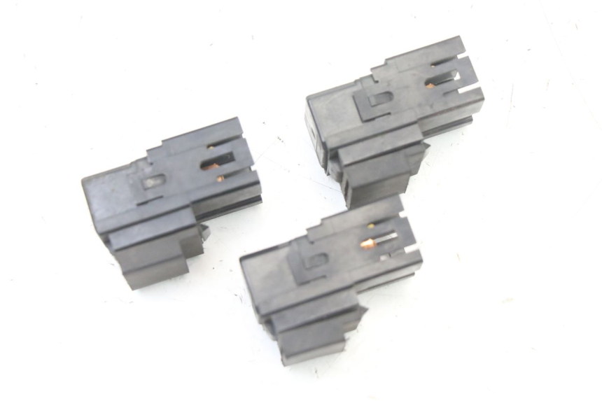 photo de RELE YAMAHA X-MAX XMAX ABS 250 (2010 - 2014) - Vista principal