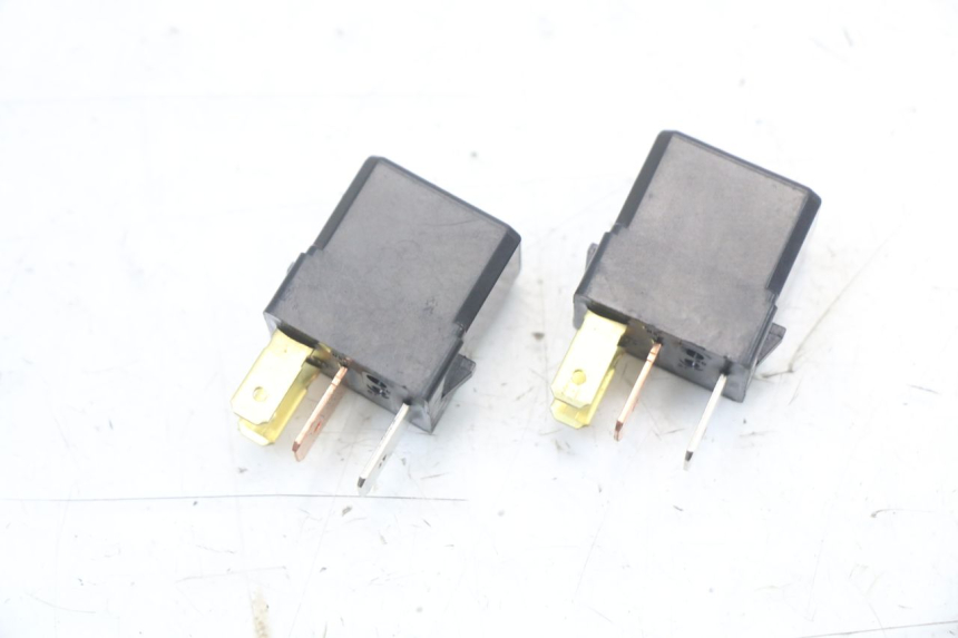 photo de RELE YAMAHA XJ6 ABS 600 (2008 - 2016) - Vista principal