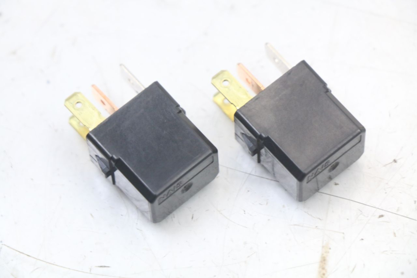 photo de RELE YAMAHA XJ6 ABS 600 (2008 - 2016) - Zoom estado de uso