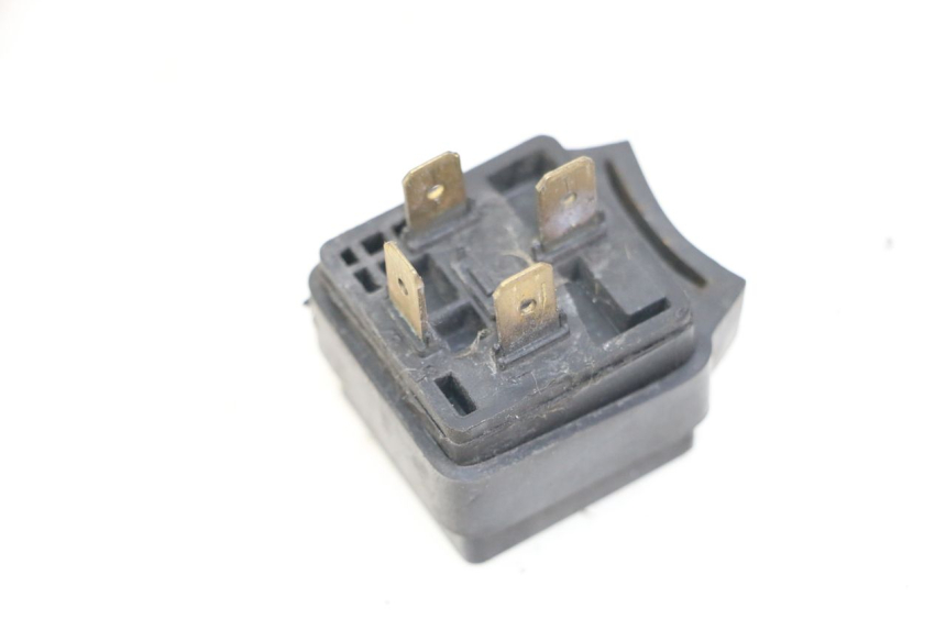 photo de RELÉ ELÉCTRICO YAMAHA YP MAJESTY 125 (2007 - 2010) - Zoom estado de uso