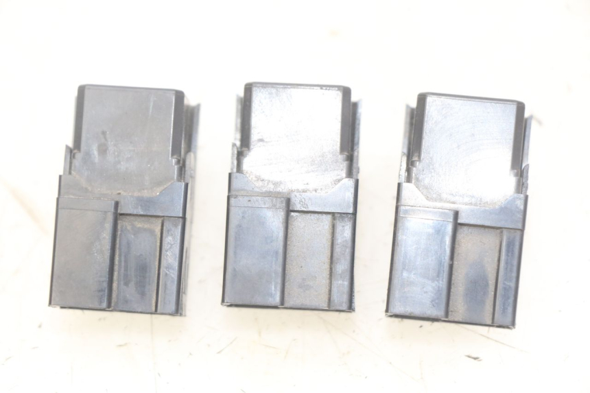 photo de RELÉ ELÉCTRICO YAMAHA YP MAJESTY 400 (2004 - 2008) - Vista principal