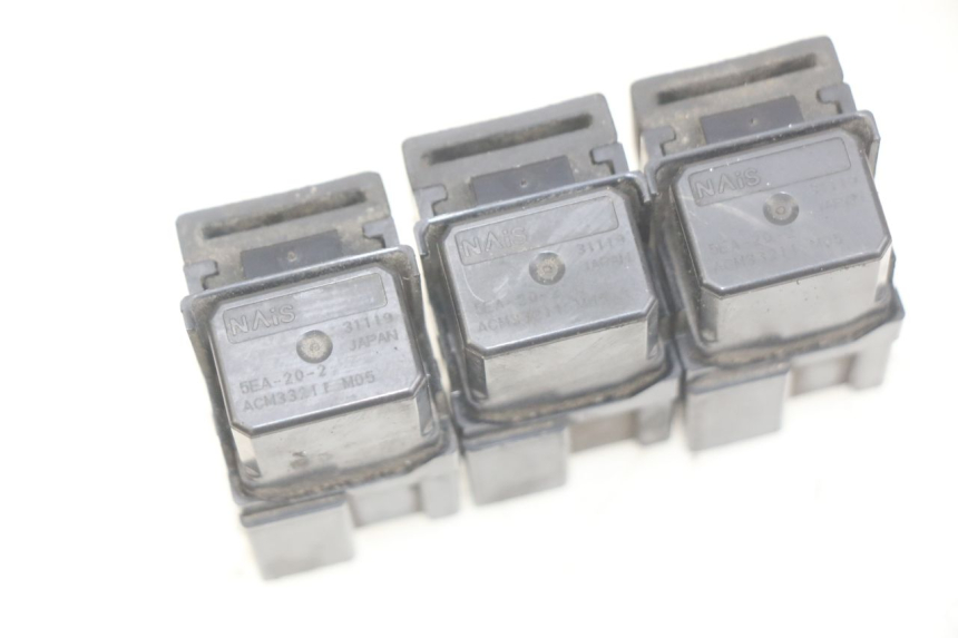 photo de RELÉ ELÉCTRICO YAMAHA YP MAJESTY 400 (2004 - 2008) - Detalle de la pieza