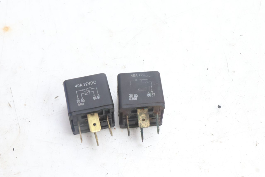 photo de RELÉ ELÉCTRICO YAMAHA YP MAJESTY 125 (2007 - 2010) - Detalle de la pieza