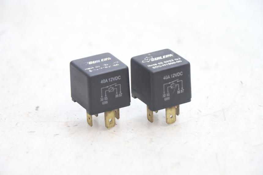 photo de RELÉ ELÉCTRICO YAMAHA YP MAJESTY 125 (2002 - 2006) - Vista principal