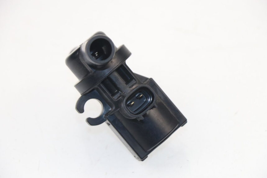 photo de RELE KAWASAKI Z800 Z ABS 800 (2013 - 2017) - Otra perspectiva