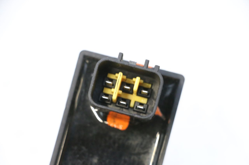 photo de RELE DE FARO KEEWAY F-ACT FACT EVO 50 (2020 - 2026) - Zoom estado de uso