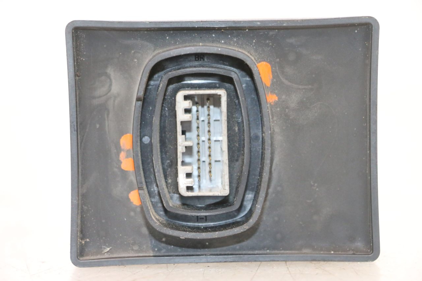photo de RELE FARO HONDA PCX (JF57/JF64) 125 (2014 - 2018) - Otra perspectiva