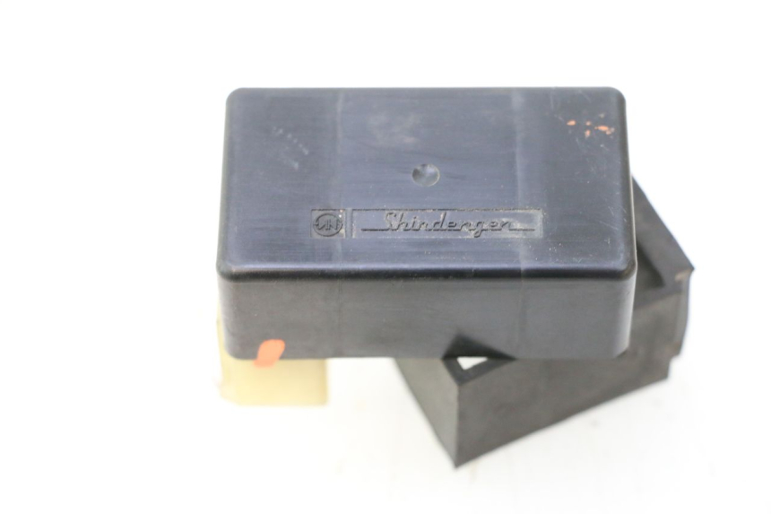 photo de RELE FARO HONDA ST PAN EUROPEAN 1100 (1990 - 2002) - Vista principal