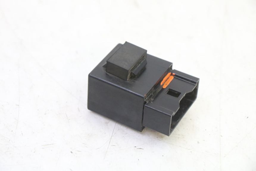 photo de RELÉ BOMBA COMBUSTIBLE YAMAHA FJR ABS 1300 (2006 - 2012) - Zoom estado de uso