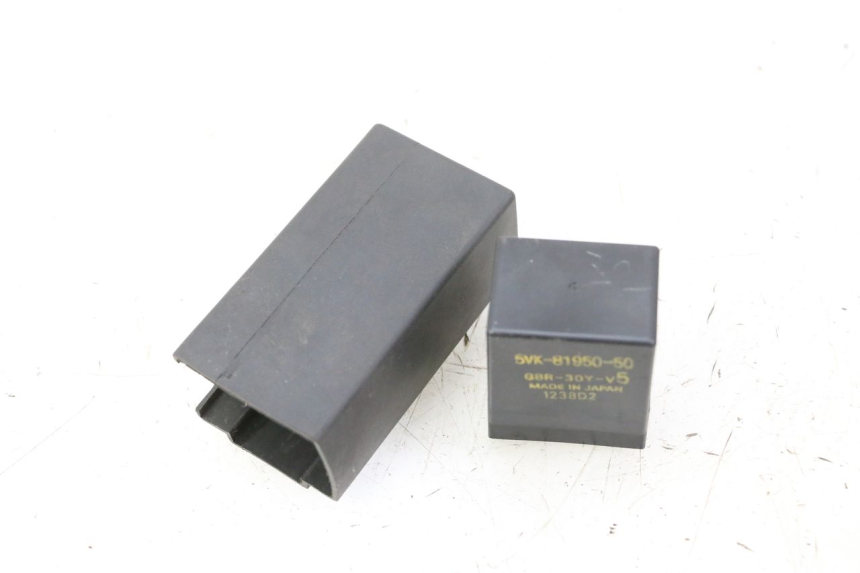 photo de RELÉ BOMBA COMBUSTIBLE YAMAHA MT-07 MT07 ABS 700 (2014 - 2017) - Detalle de la pieza