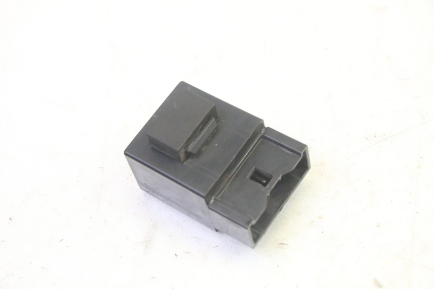 photo de RELÉ BOMBA COMBUSTIBLE YAMAHA TDM ABS 900 (2002 - 2014) - Zoom estado de uso