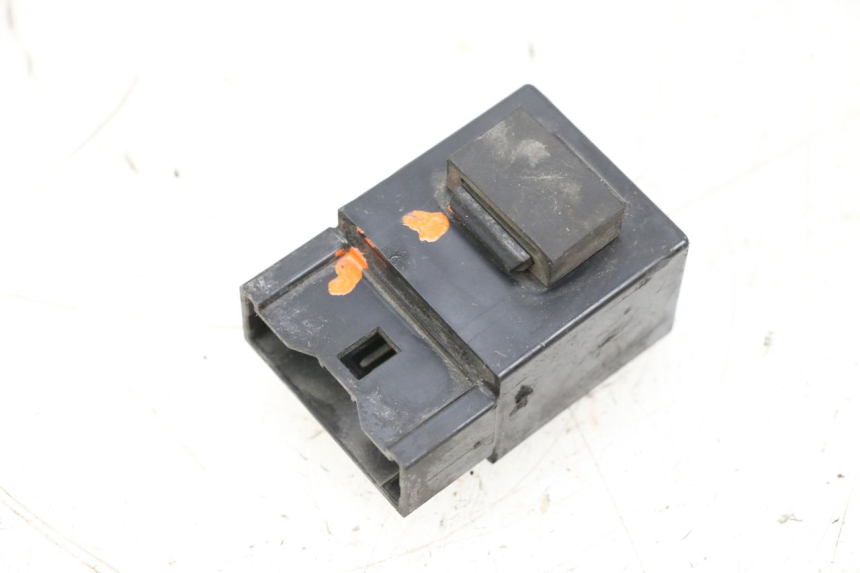 photo de RELÉ BOMBA COMBUSTIBLE YAMAHA TDM ABS 900 (2002 - 2014) - Zoom estado de uso