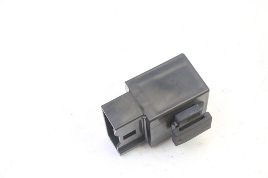 photo de RELÉ BOMBA COMBUSTIBLE YAMAHA XJ6 ABS 600 (2008 - 2016) - Detalle de la pieza