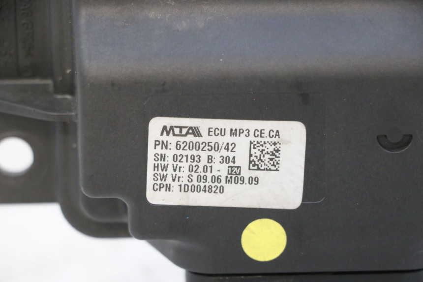 photo de ROLL LOCK RELE PIAGGIO MP3 HPE 310 (2024 - 2025) - Vista general del producto