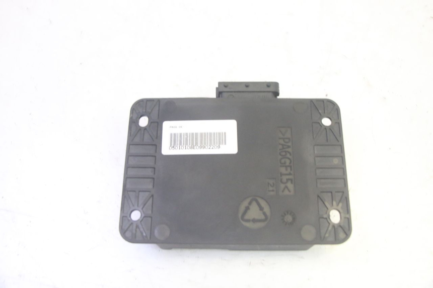 photo de ROLL LOCK RELE PIAGGIO MP3 HPE 350 (2018 - 2020) - Primer plano técnico