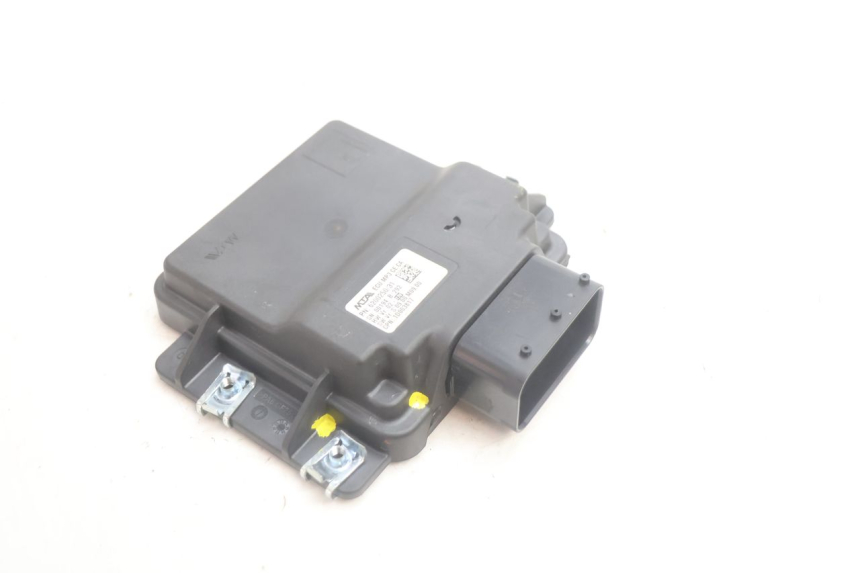 photo de ROLL LOCK RELE PIAGGIO MP3 HPE 530 (2022 - 2026) - Vista principal