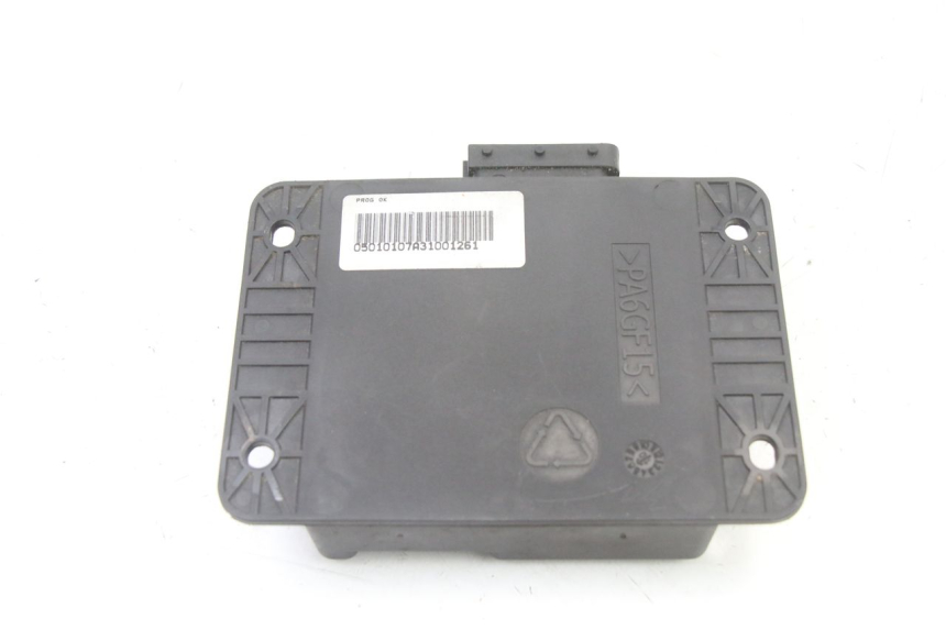 photo de RELE DE BLOQUEO DE RUEDA PIAGGIO MP3 LT 400 (2007 - 2012) - Primer plano técnico