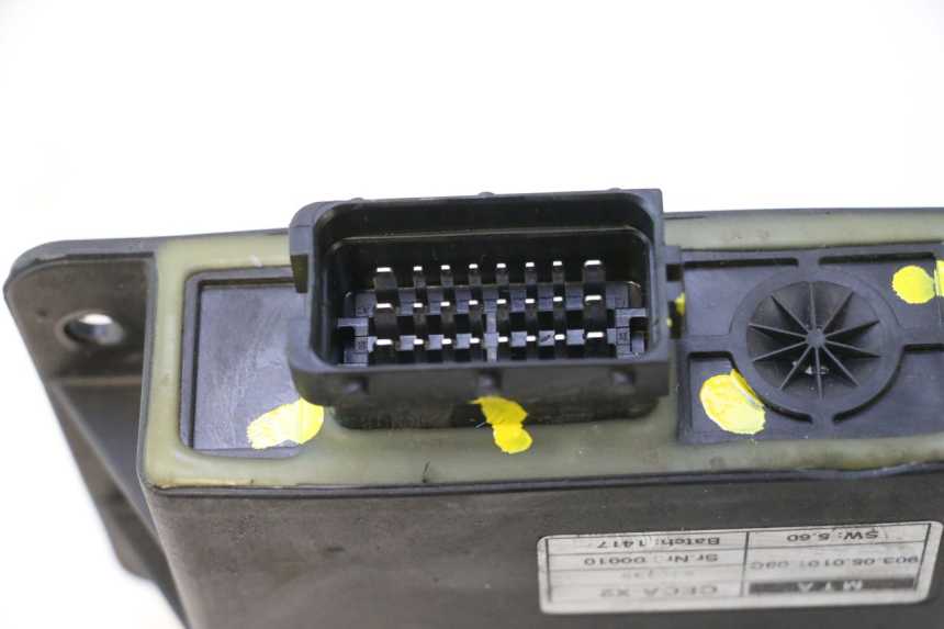 photo de ROLL LOCK RELE PIAGGIO MP3 500 (2016 - 2018) - Otra perspectiva