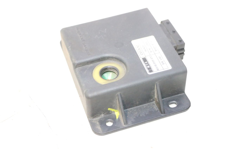 photo de ROLL LOCK RELE PIAGGIO MP3 500 (2011 - 2015) - Primer plano técnico