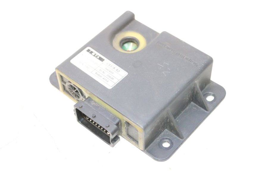 photo de ROLL LOCK RELE PIAGGIO MP3 500 (2011 - 2015) - Detalles de los puntos de fijación