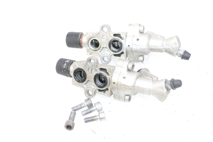 photo de REPARTIDOR FRENO YAMAHA FJ 36Y 1100 (1984 - 1985) - Primer plano técnico