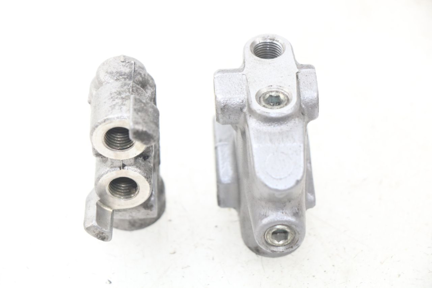 photo de DISTRIBUIDOR DE FRENO YAMAHA FJR ABS 1300 (2006 - 2012) - Detalle de la pieza