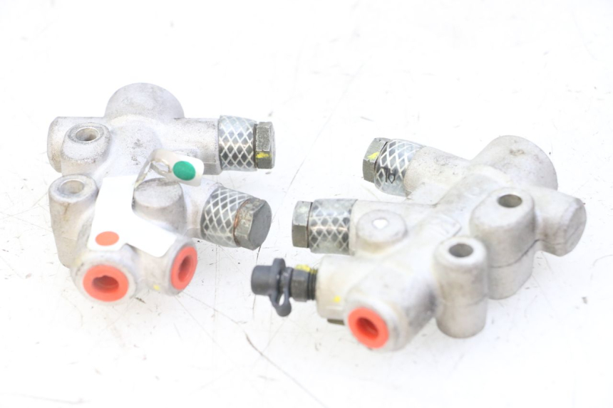 photo de REPARTIDOR FRENO PIAGGIO IE MP3 YOURBAN 300 (2011 - 2016) - Detalle de la pieza