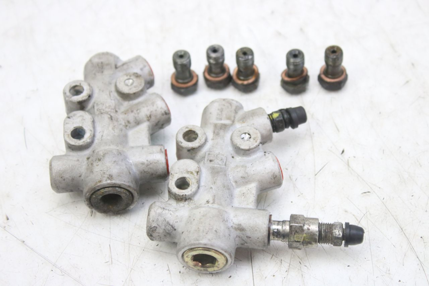 photo de DISTRIBUIDOR DE FRENO PIAGGIO MP3 RL 250 (2006 - 2010) - Vista principal