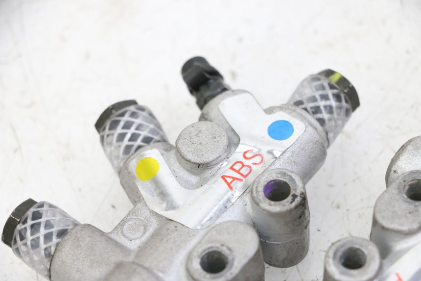 photo de REPARTIDOR DE FRENO PIAGGIO MP3 500 (2014 - 2017) - Otra perspectiva