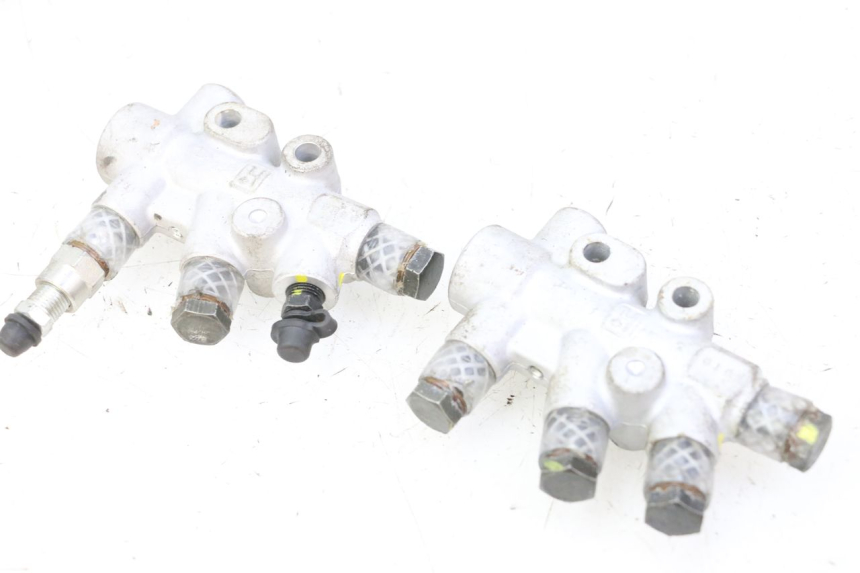 photo de DISTRIBUIDOR DE FRENO PIAGGIO MP3 RL 250 (2006 - 2010) - Zoom estado de uso