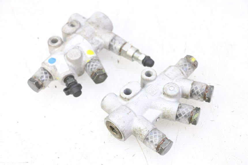 photo de DISTRIBUIDOR DE FRENO PIAGGIO MP3 RL 250 (2006 - 2010) - Otra perspectiva