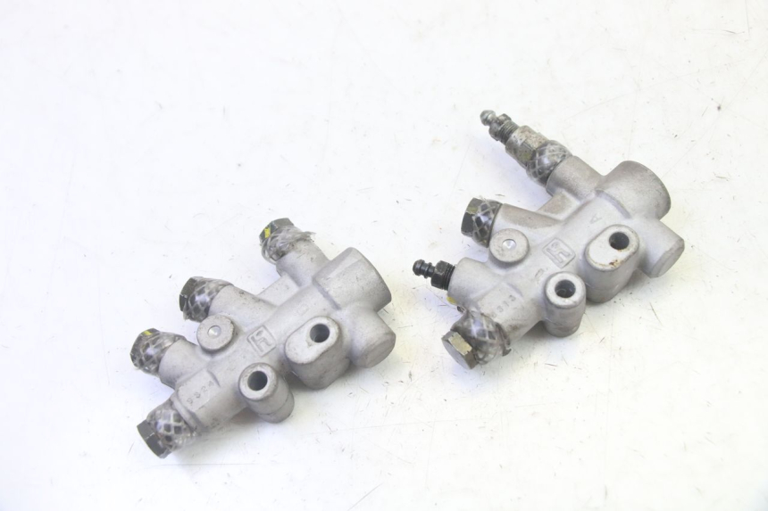 photo de DISTRIBUIDOR DE FRENO PIAGGIO MP3 RL 250 (2006 - 2010) - Zoom estado de uso