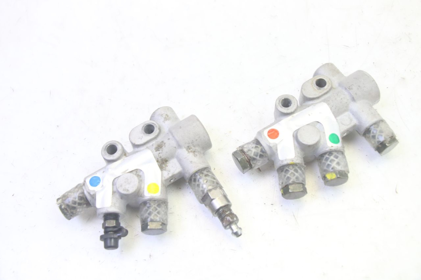 photo de DISTRIBUIDOR DE FRENO PIAGGIO MP3 RL 250 (2006 - 2010) - Detalle de la pieza