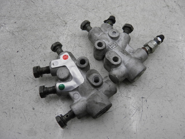 photo de DISTRIBUIDOR DE FRENO PIAGGIO MP3 500 (2011 - 2015) - Primer plano técnico