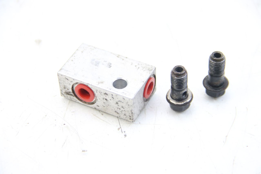 photo de REPARTIDOR DE FRENO DAELIM S3 125 (2010 - 2017) - Detalle de la pieza