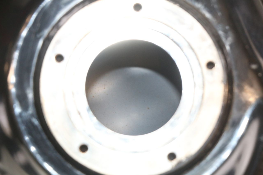 photo de DEPOSITO FUEL SUZUKI ADDRESS 110 (2015 - 2020) - Detalles de los puntos de fijación